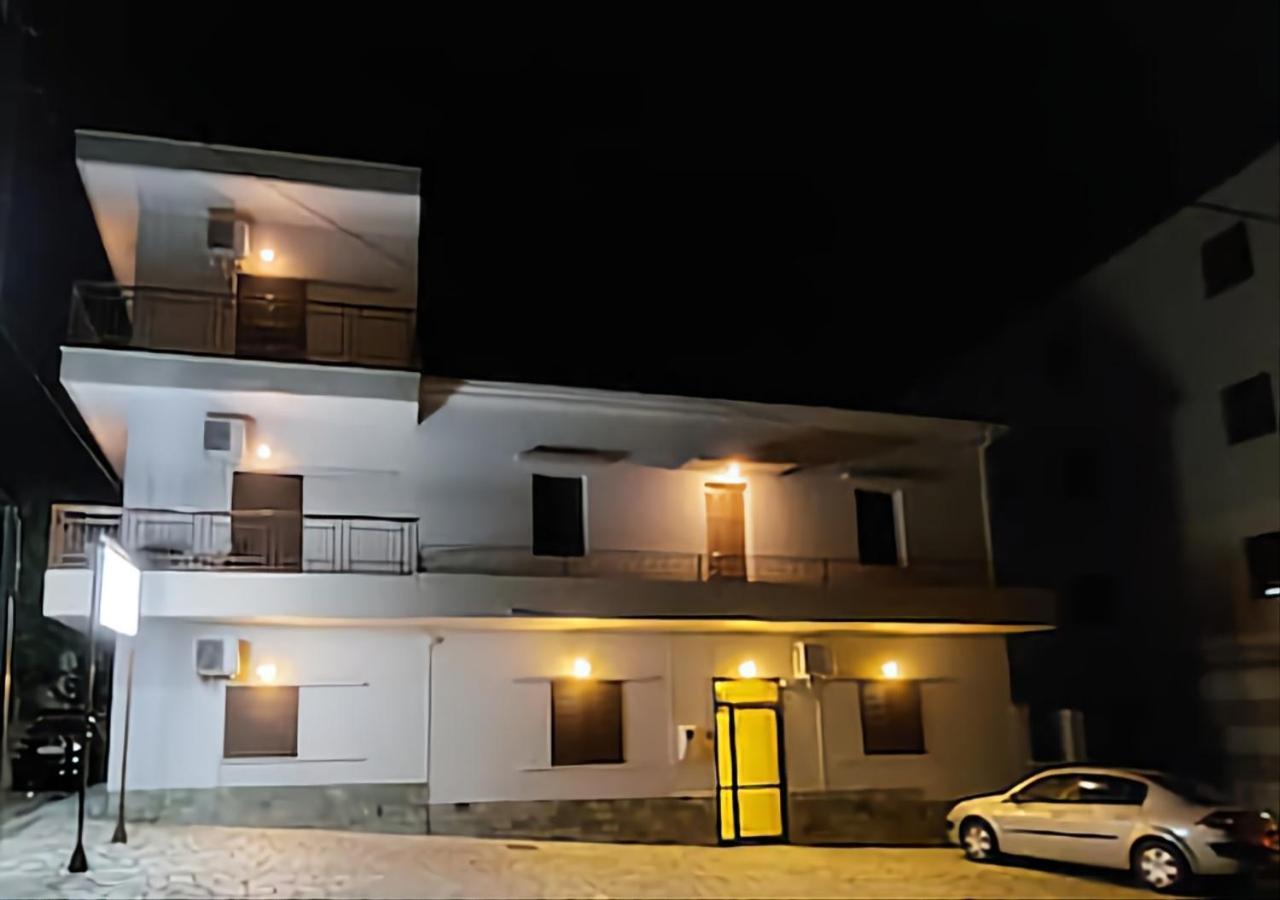 Polemarhos Guest House 6 Калампака Экстерьер фото